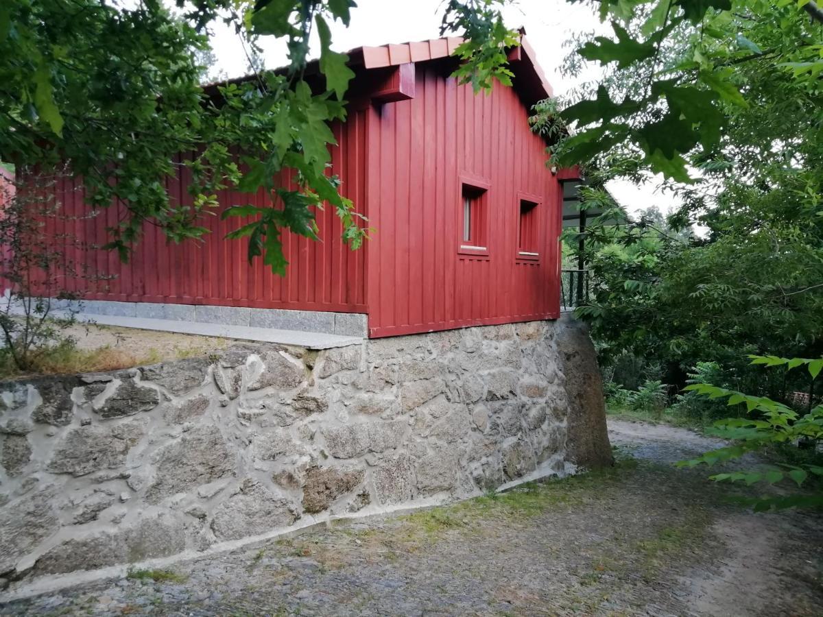 Campismo Rural Vale Dos Moinhos Geres Hotel Exterior photo